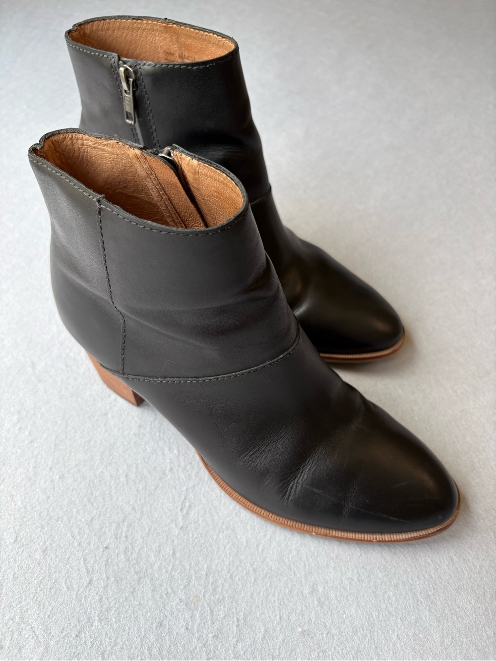 Madewell the Rosie Black Leather Ankle Boots Booties Stacked Heel 9.5 (fits 9) - Picture 4 of 7